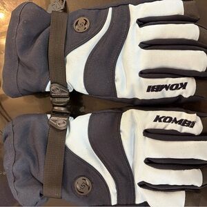 Kombi Blue and Black Winter Gloves